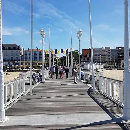 Apartment T4 Duplex Centre Arcachon, Terrasse Sud, Proche Et Commerces, Parking Inclus *